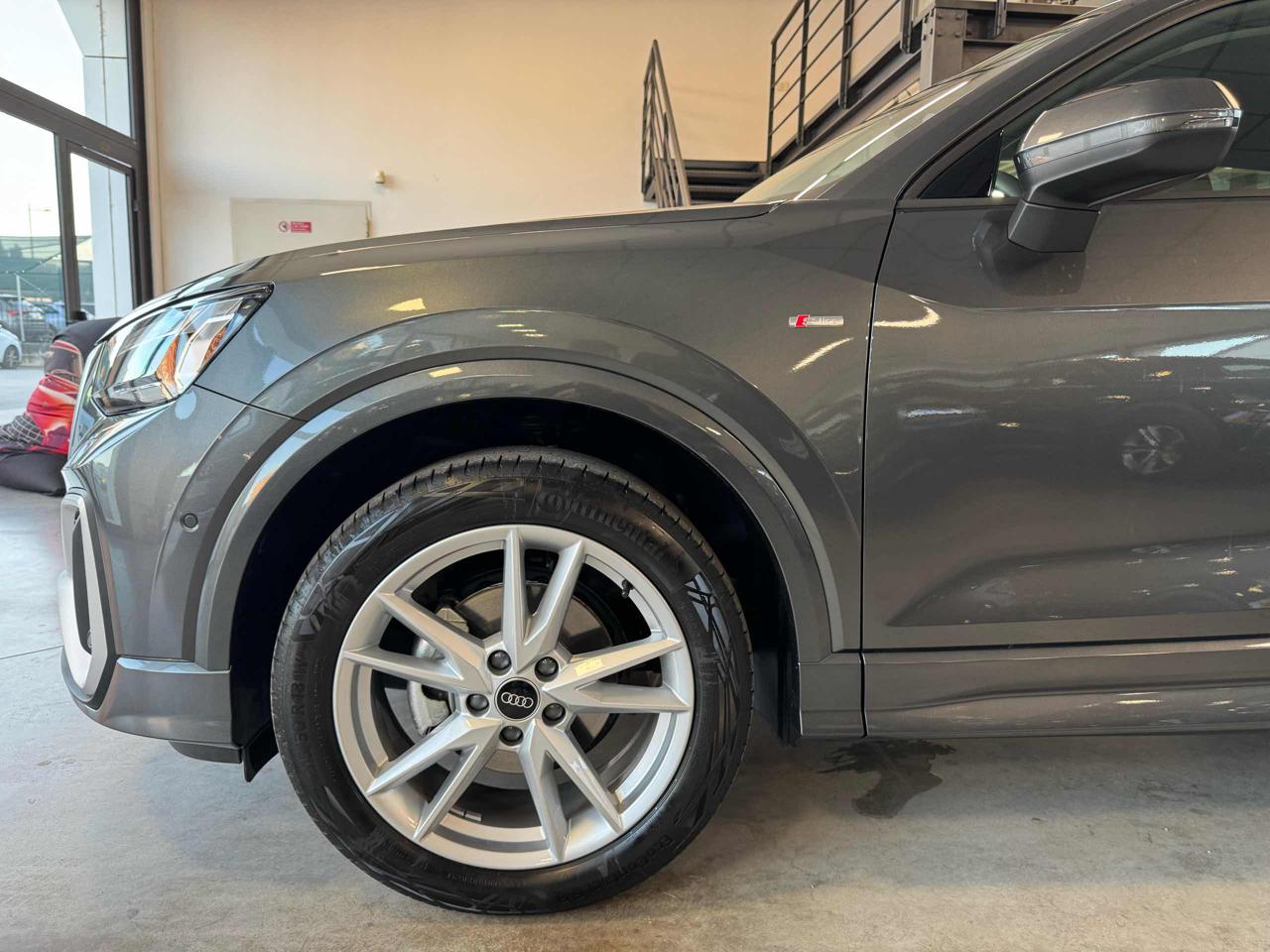 AUDI Q2 30 TFSI S line Edition Km 1813 - 23