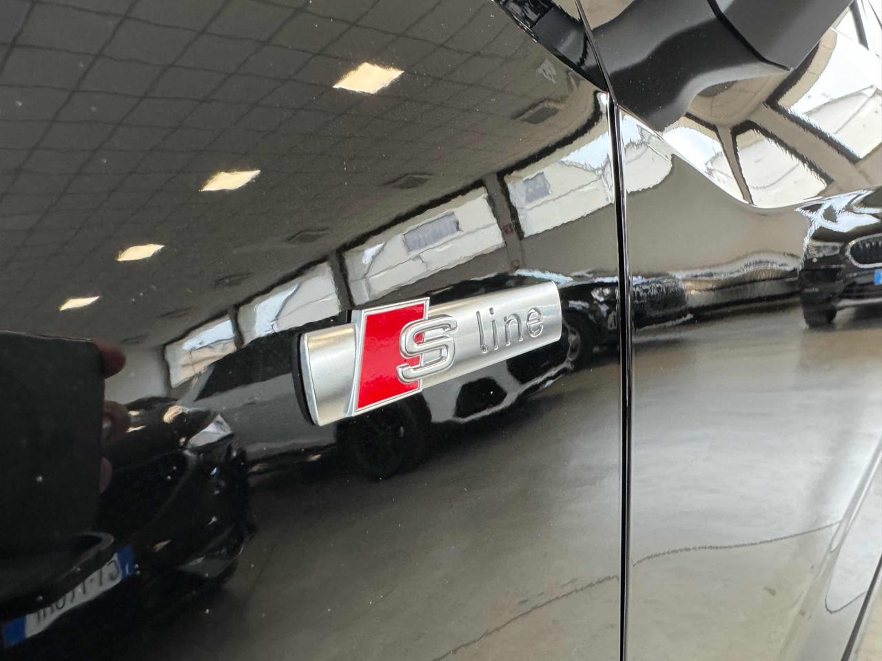 AUDI Q2 30 TFSI S line Interiors Cerchi 19 - 6