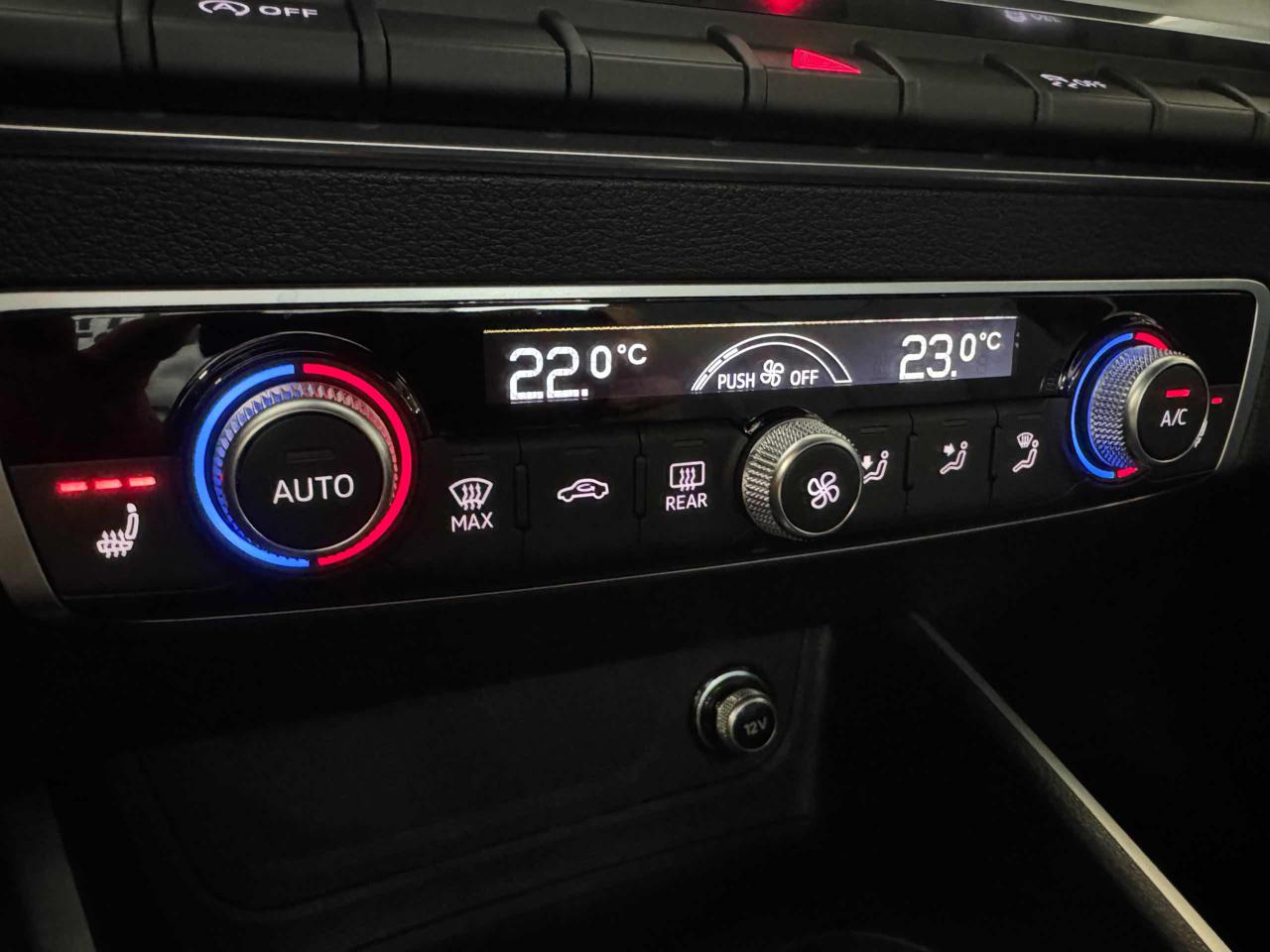 AUDI Q2 30 TFSI S line Interiors Cerchi 19 - 21