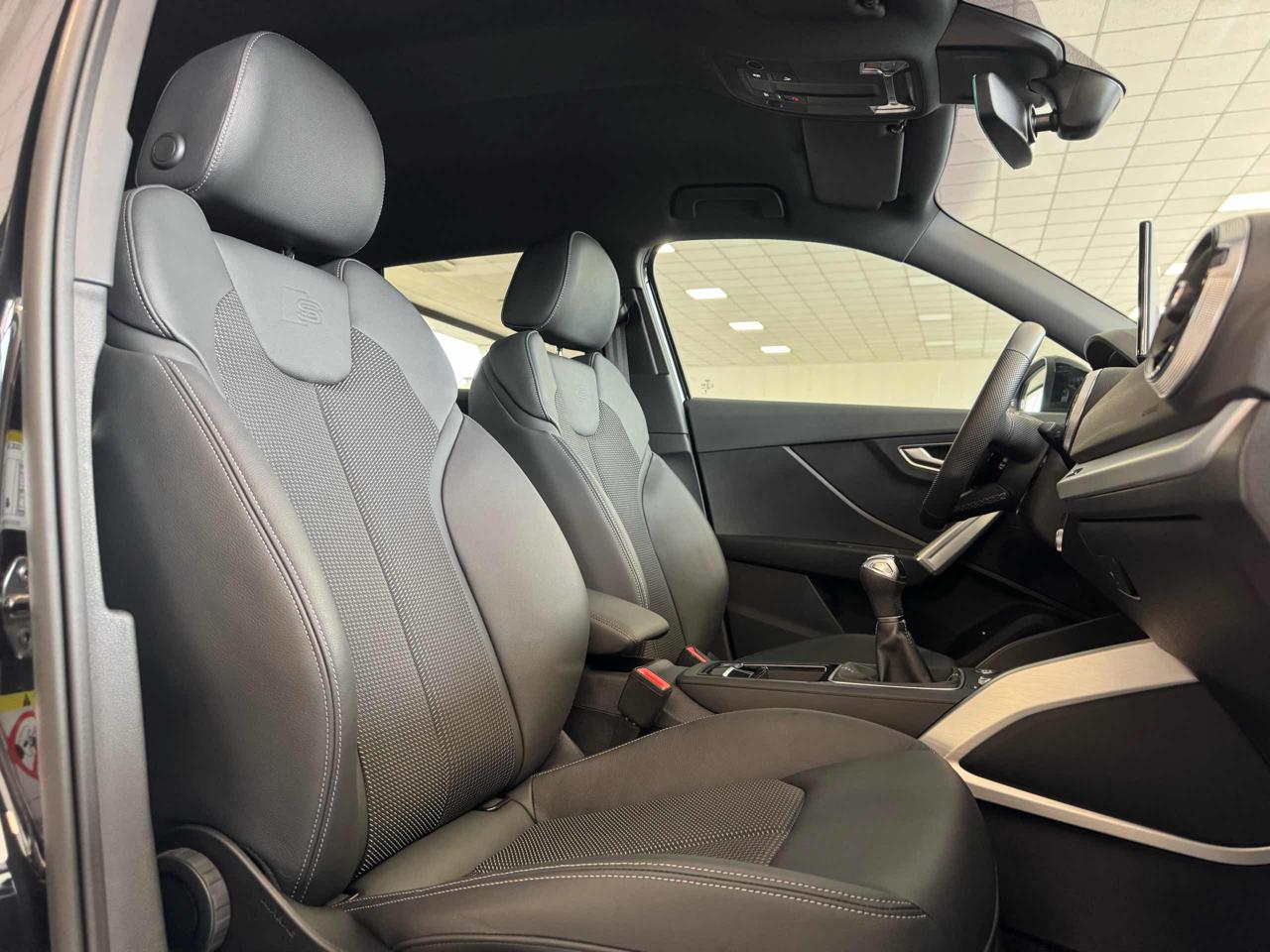 AUDI Q2 30 TFSI S line Interiors Cerchi 19 - 12