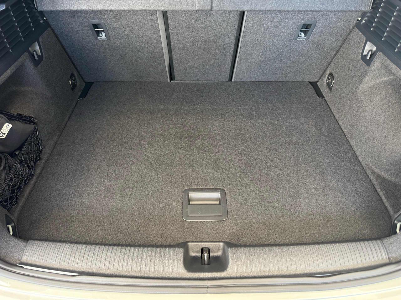 AUDI Q2 35 TDI S tronic Business Advanced - 13