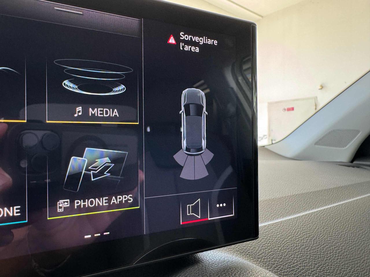 AUDI Q2 35 TDI S tronic Business Advanced - 18