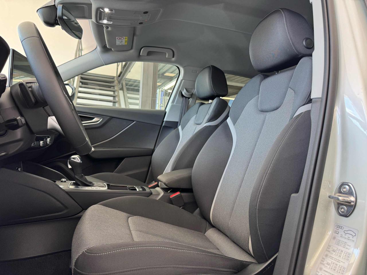 AUDI Q2 35 TDI S tronic Business Advanced - 10