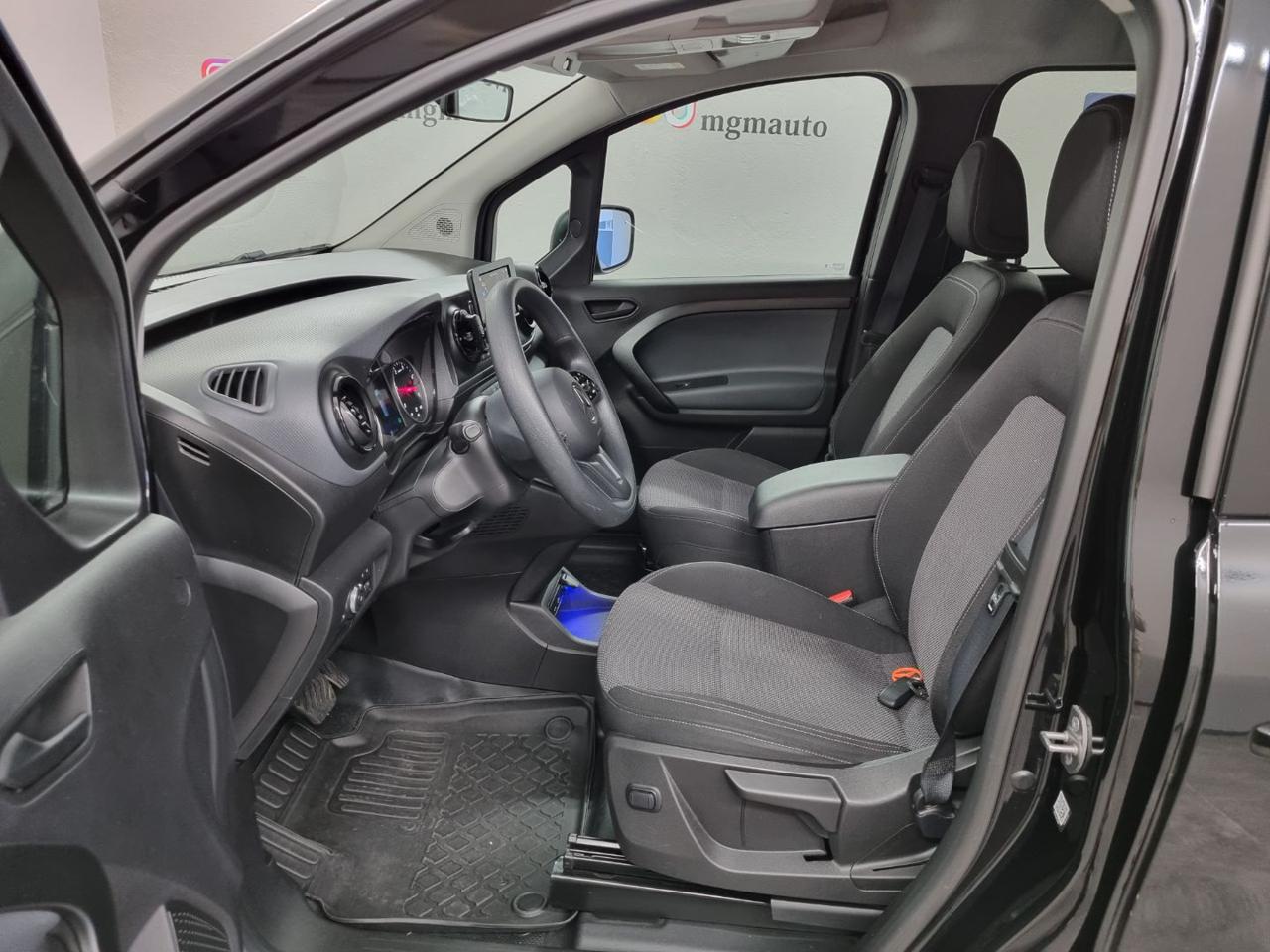 MERCEDES-BENZ Citan 1.5 112 CDI Tourer Long - 27