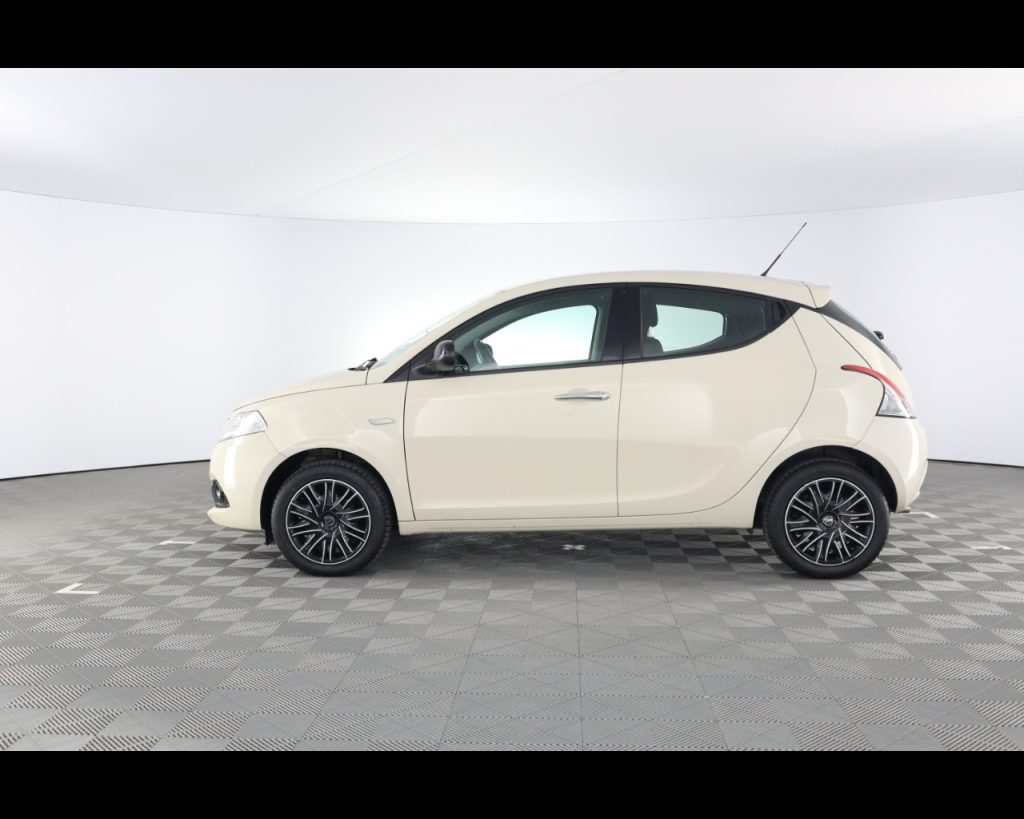 LANCIA Ypsilon 1.2 Gold s&s 69cv my19 - 12