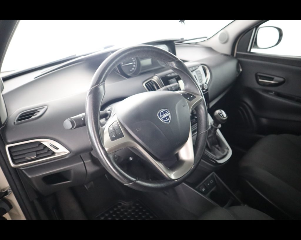 LANCIA Ypsilon 1.2 Gold s&s 69cv my19 - 13