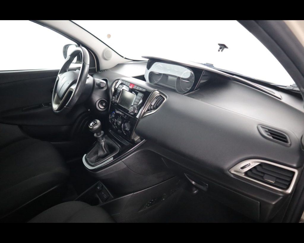 LANCIA Ypsilon 1.2 Gold s&s 69cv my19 - 16