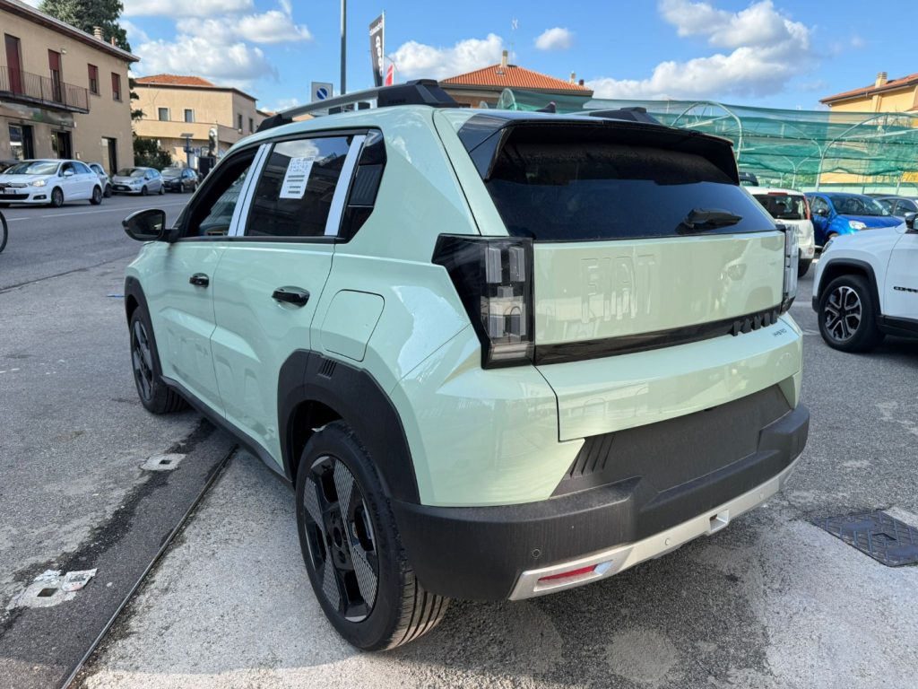FIAT Grande Panda 1.2 Hybrid S&S La Prima - 3