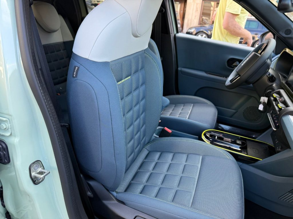 FIAT Grande Panda 1.2 Hybrid S&S La Prima - 11