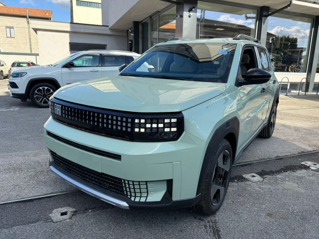 FIAT Grande Panda 1.2 Hybrid S&S La Prima - 2