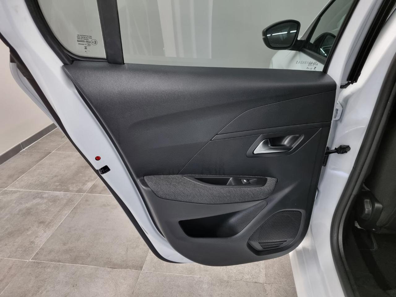 PEUGEOT 208 Hybrid 110 e-DCS6 Style - 25