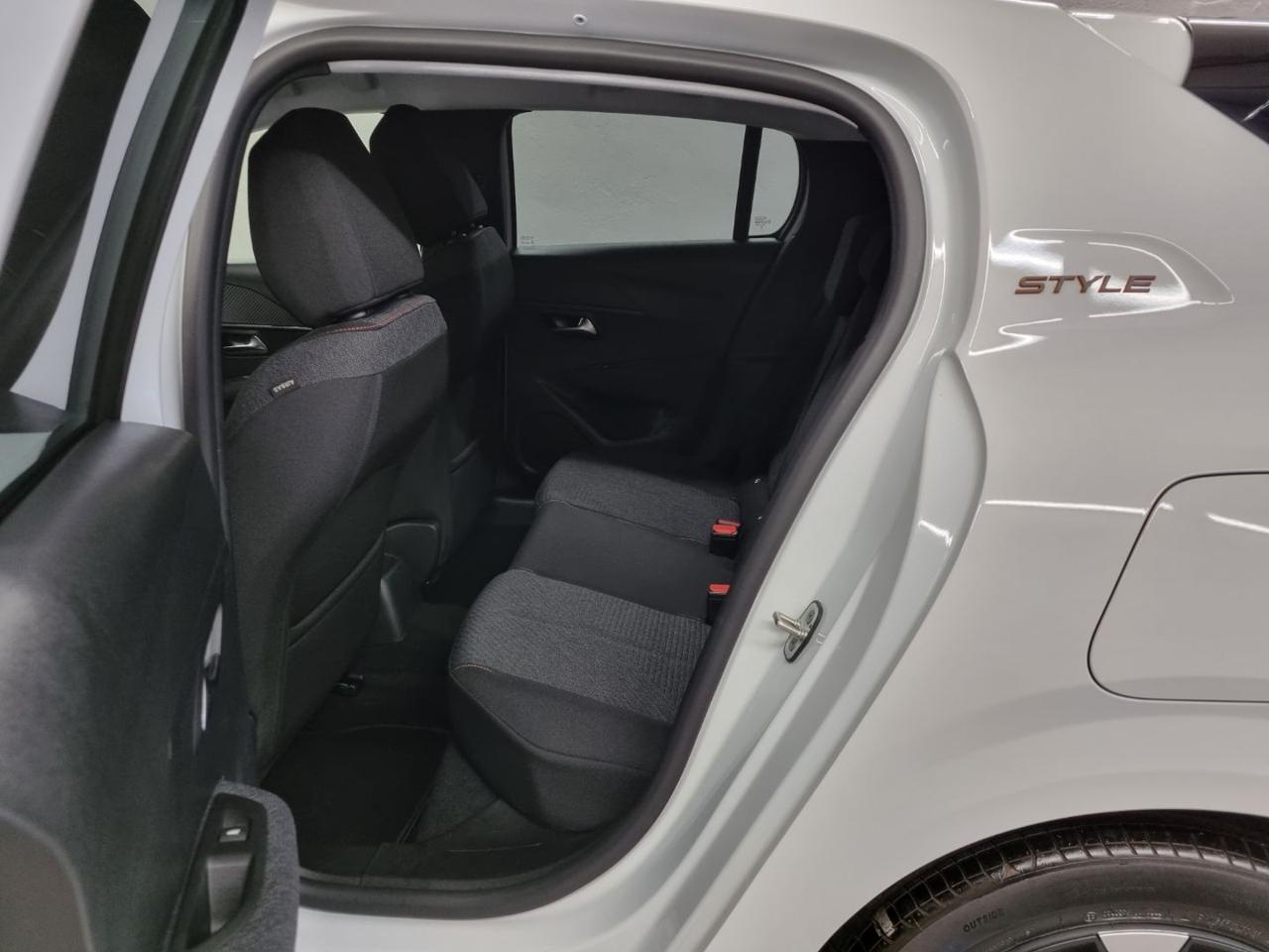 PEUGEOT 208 Hybrid 110 e-DCS6 Style - 10