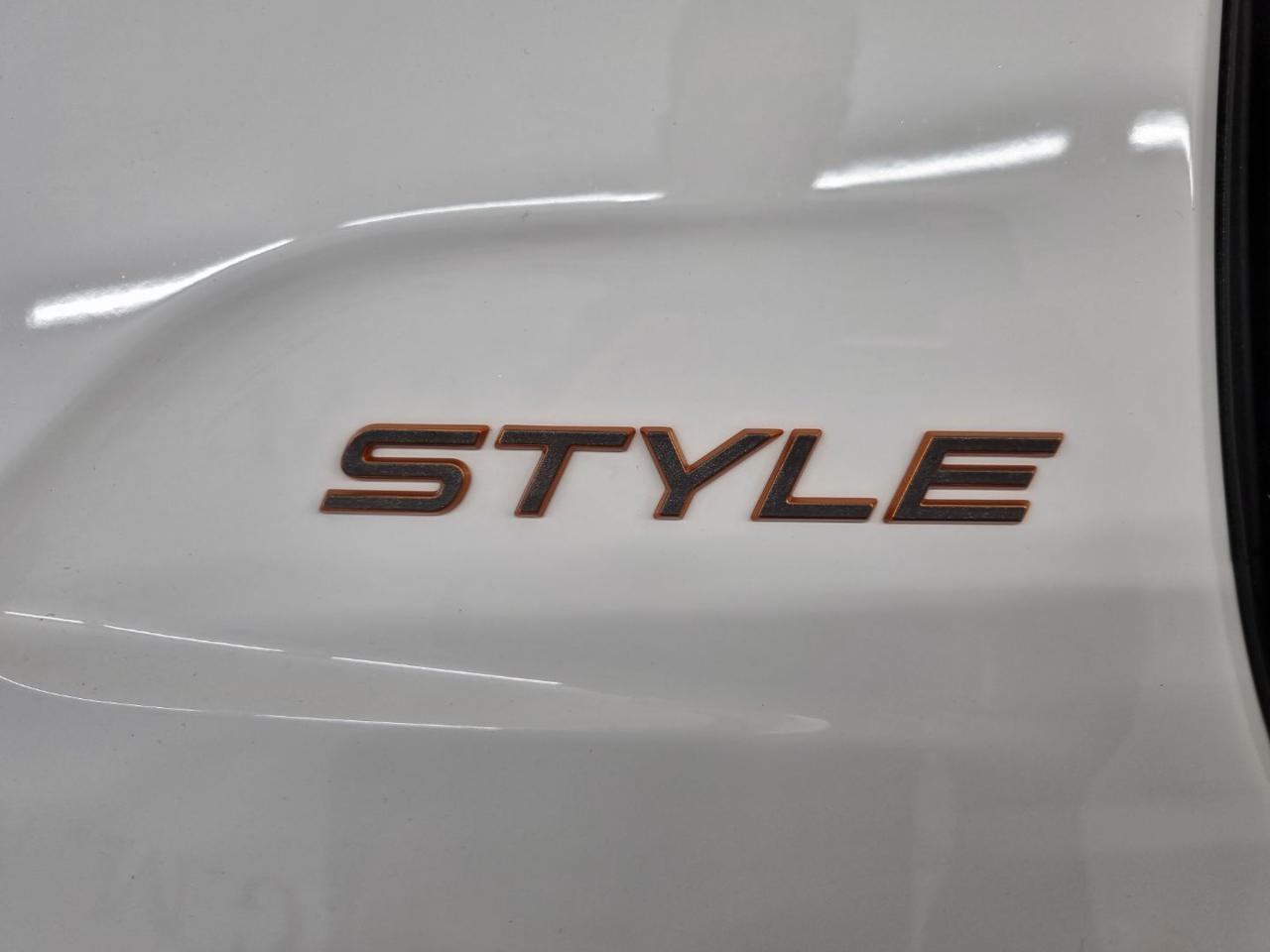 PEUGEOT 208 Hybrid 110 e-DCS6 Style - 26