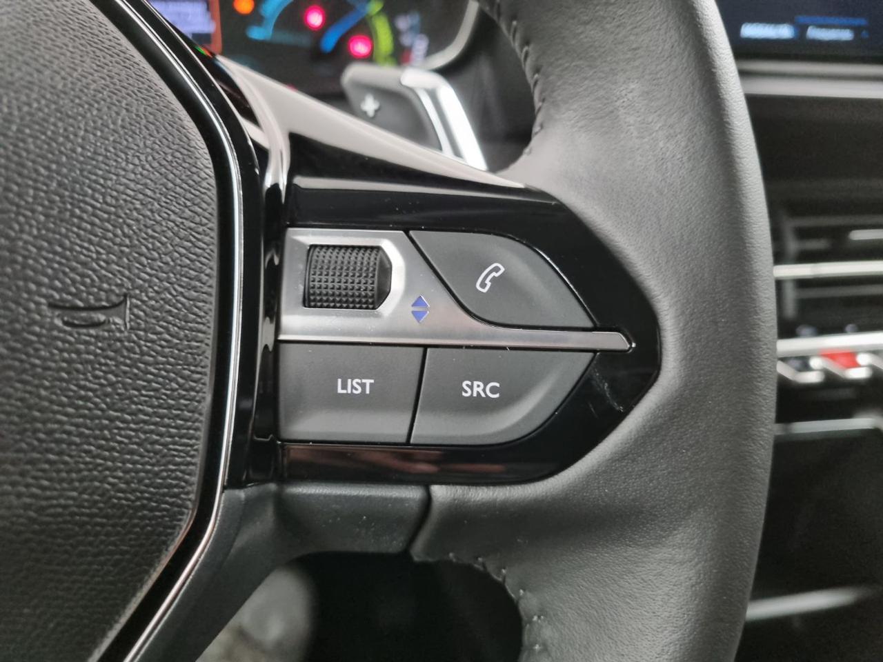 PEUGEOT 208 Hybrid 110 e-DCS6 Style - 29