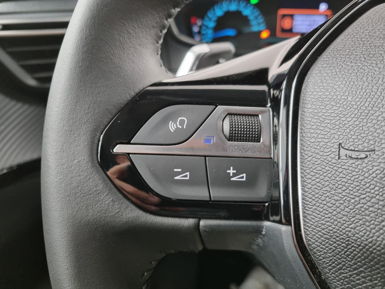 PEUGEOT 208 Hybrid 110 e-DCS6 Style - 30