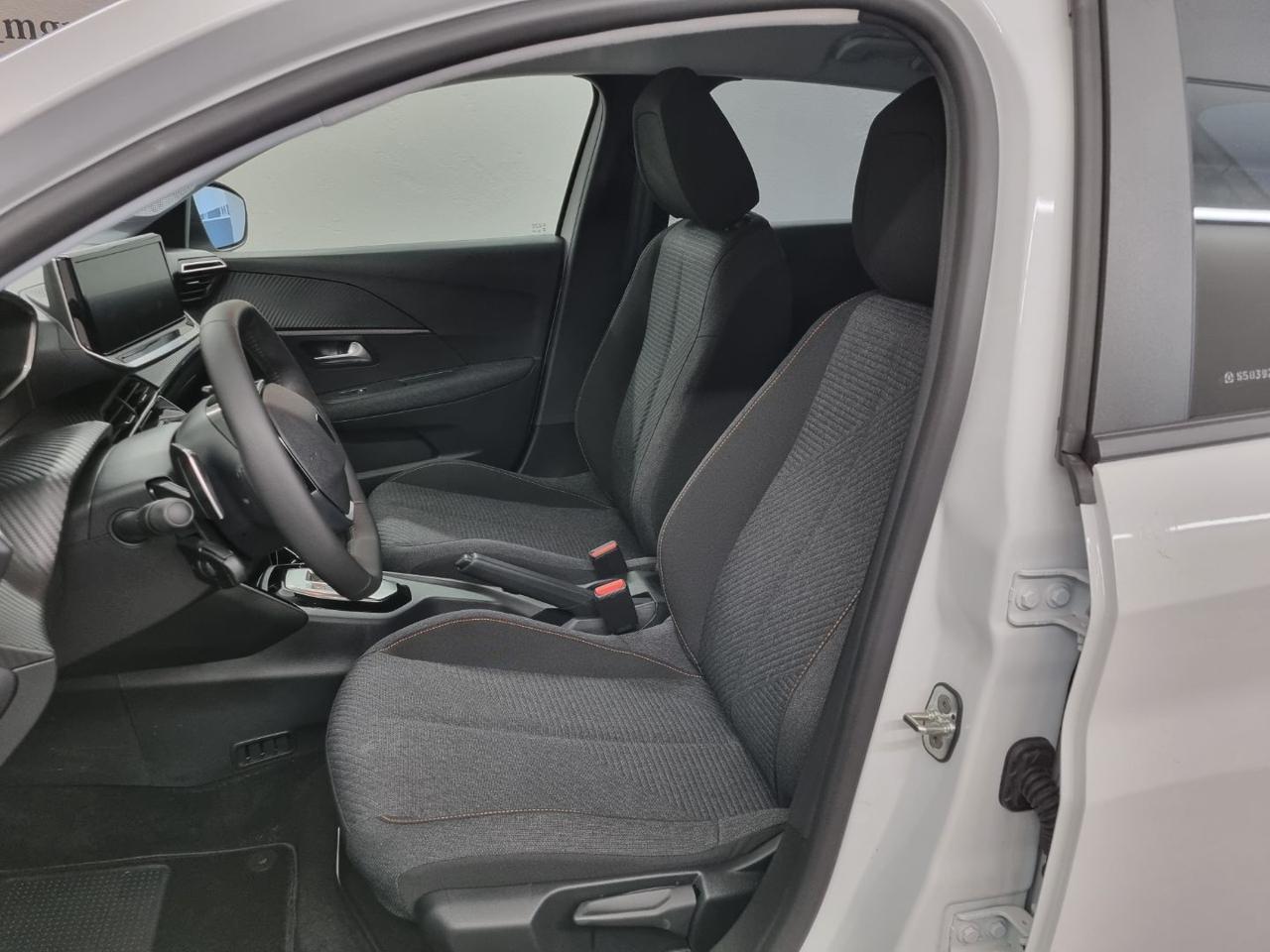 PEUGEOT 208 Hybrid 110 e-DCS6 Style - 24