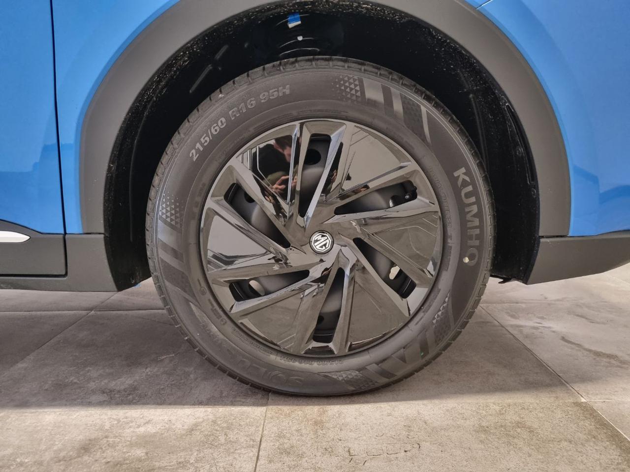 MG ZS 1.5 Standard - 15