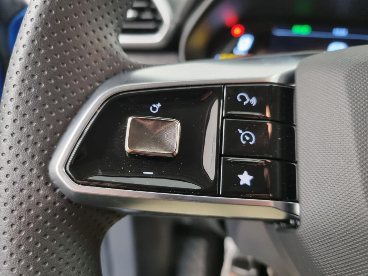 MG ZS 1.5 Standard - 13