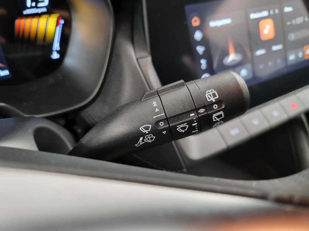 MG ZS 1.5 Standard - 31