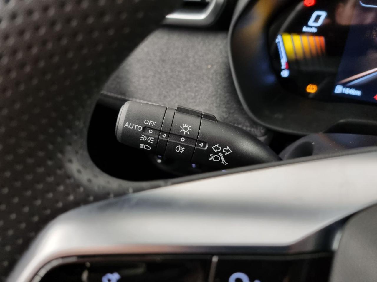 MG ZS 1.5 Standard - 33