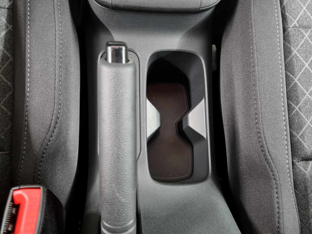 MG ZS 1.5 Standard - 29