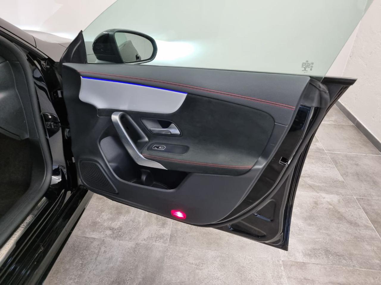 MERCEDES-BENZ CLA 200 d Automatic 4Matic Shooting Brake Premium - 23