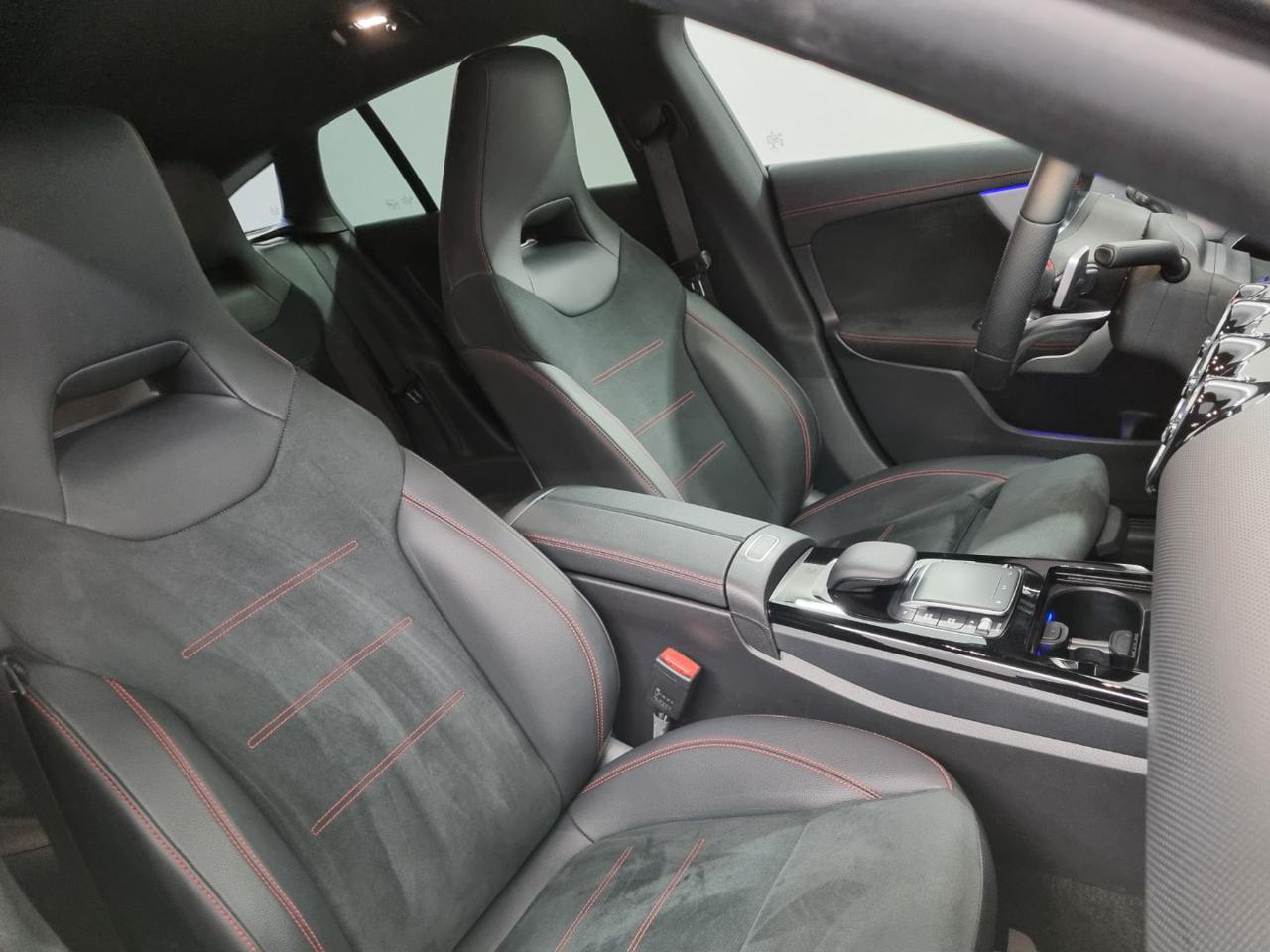 MERCEDES-BENZ CLA 200 d Automatic 4Matic Shooting Brake Premium - 24