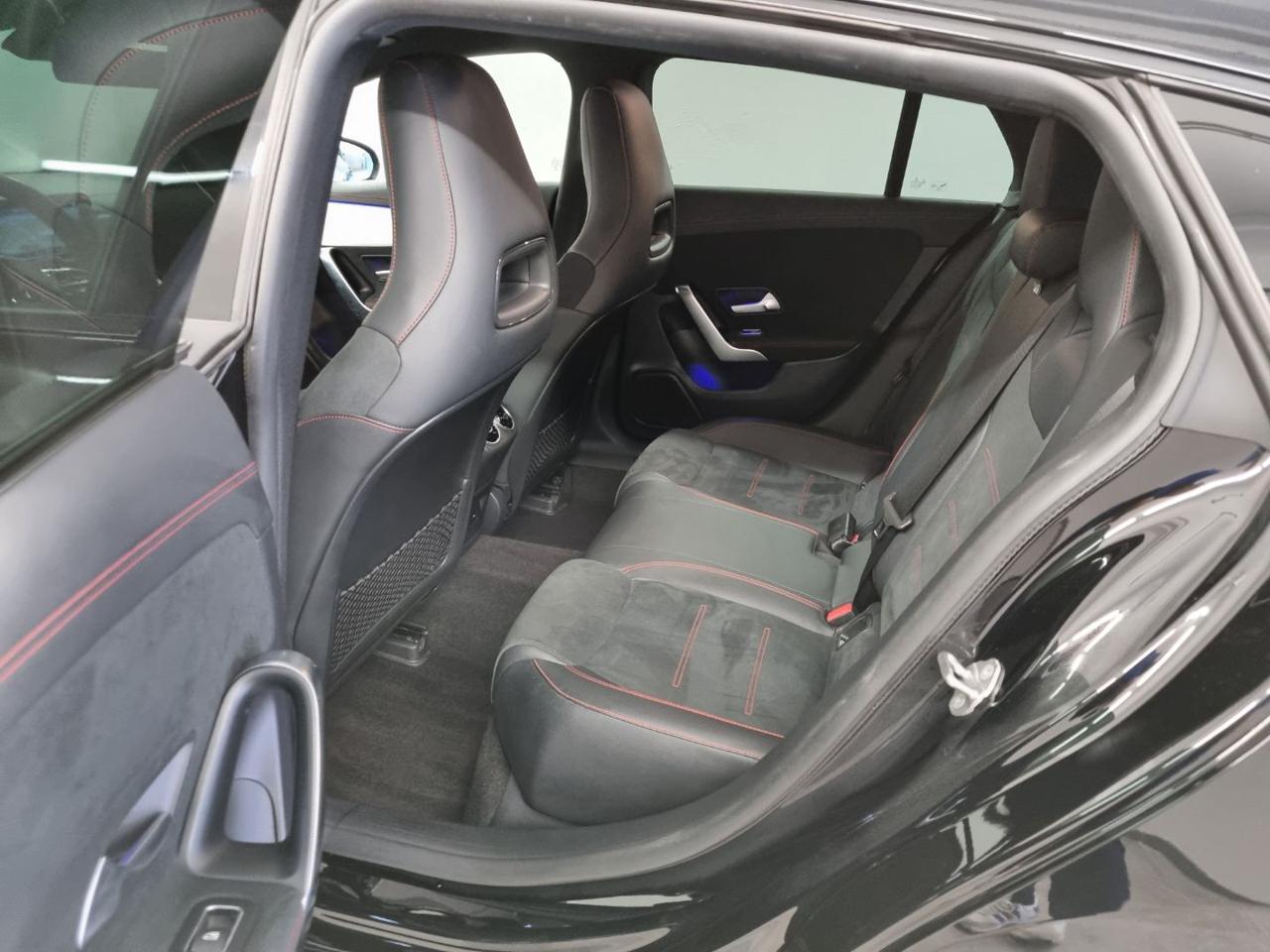 MERCEDES-BENZ CLA 200 d Automatic 4Matic Shooting Brake Premium - 11