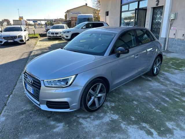 AUDI A1 Argento metallizzato