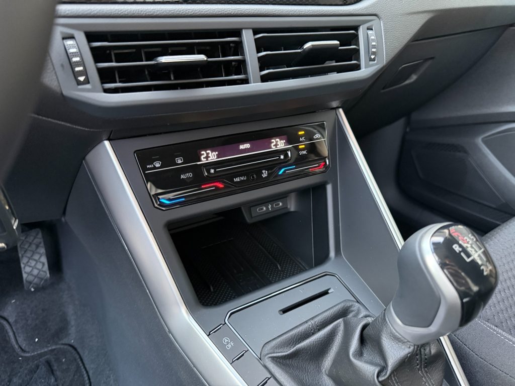 VOLKSWAGEN Polo 1.0 TSI Edition Plus DAB+ Camera App Connect - 15