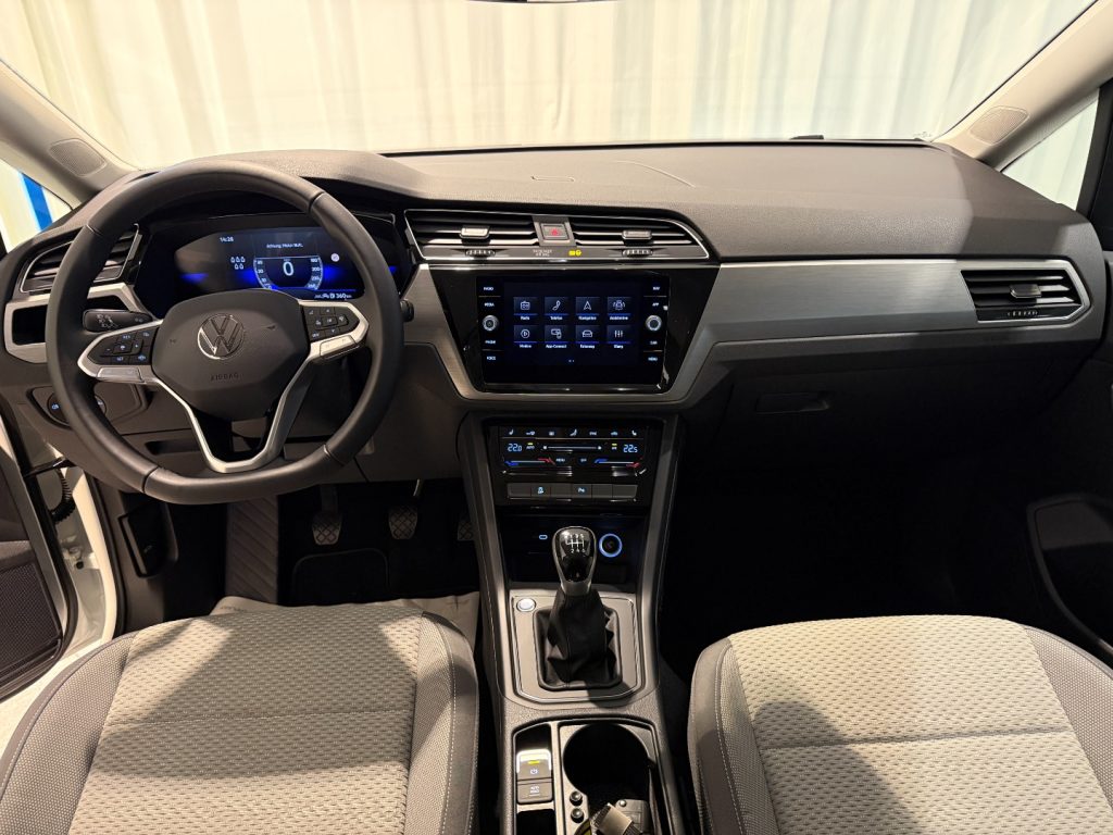 VOLKSWAGEN Touran 1.5 TSI Business Navi 7P DAB+ ACC App Connect - 7
