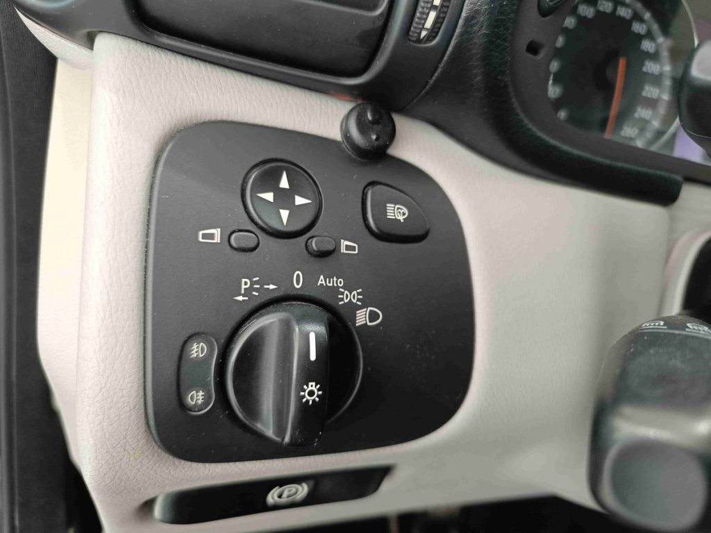 MERCEDES-BENZ CLC 220 CDI Sport - 18