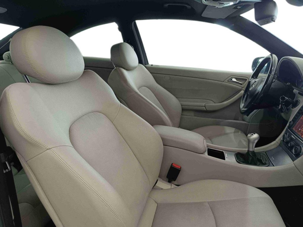 MERCEDES-BENZ CLC 220 CDI Sport - 10