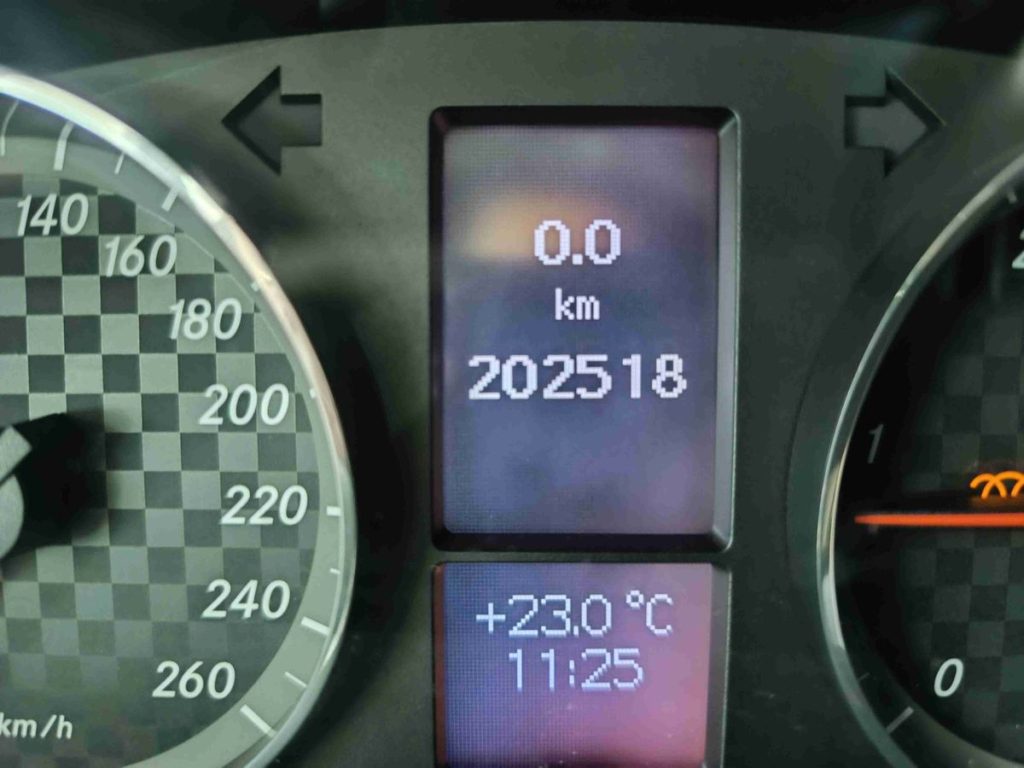 MERCEDES-BENZ CLC 220 CDI Sport - 15