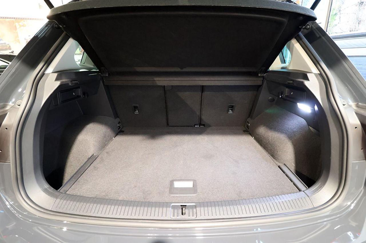 VOLKSWAGEN Tiguan 1.5 TSI ACT Life - 12