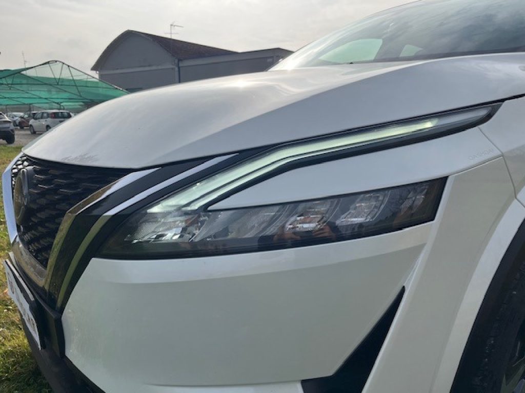 NISSAN Qashqai MHEV 158 CV Xtronic N-Connecta - 4