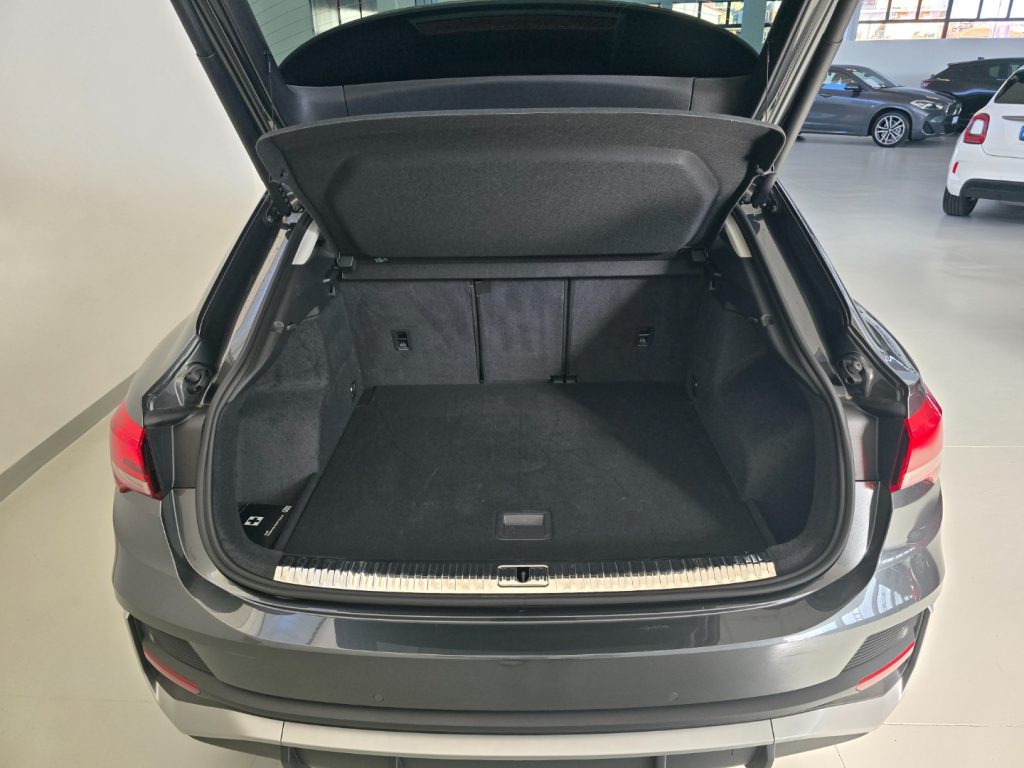 AUDI Q3 SPB 35 TDI S tronic S line edition - 9