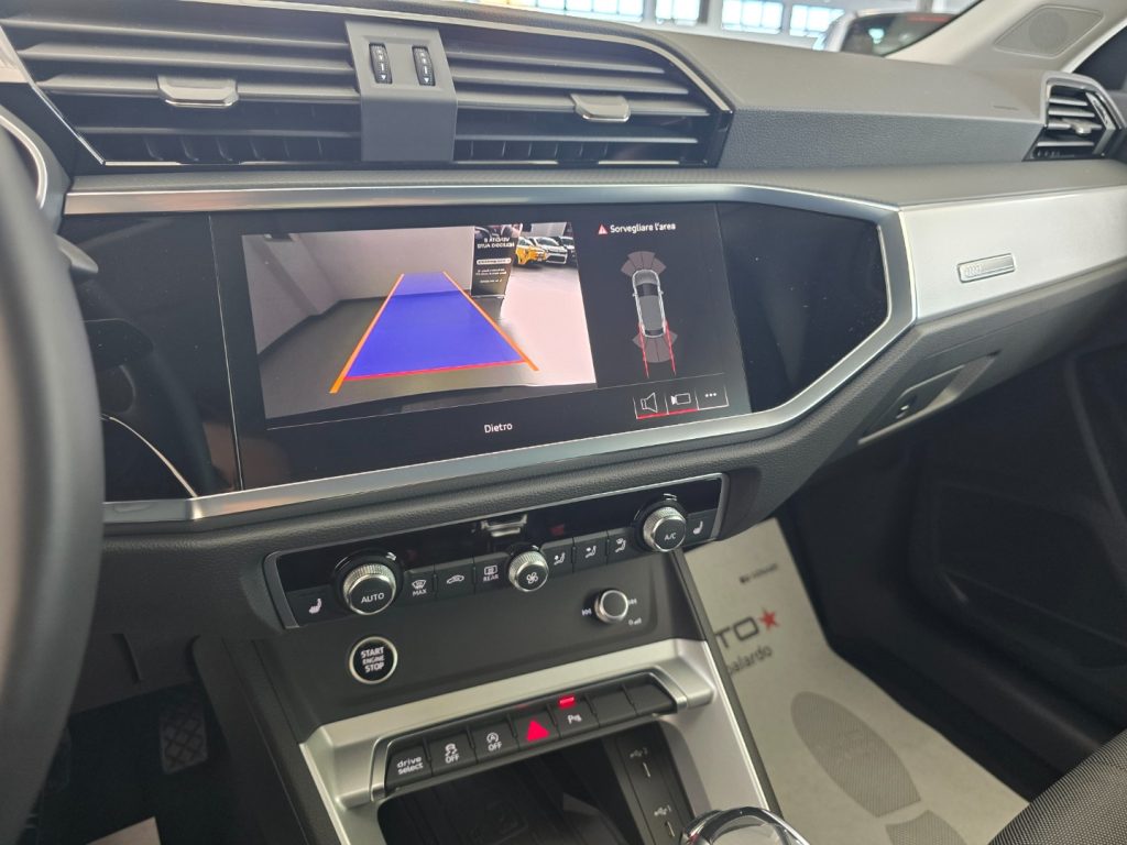 AUDI Q3 SPB 35 TDI S tronic S line edition - 21