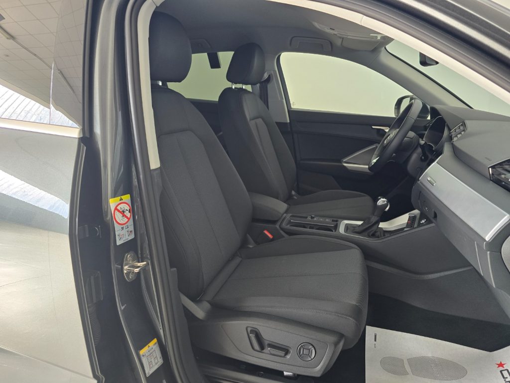 AUDI Q3 SPB 35 TDI S tronic S line edition - 27