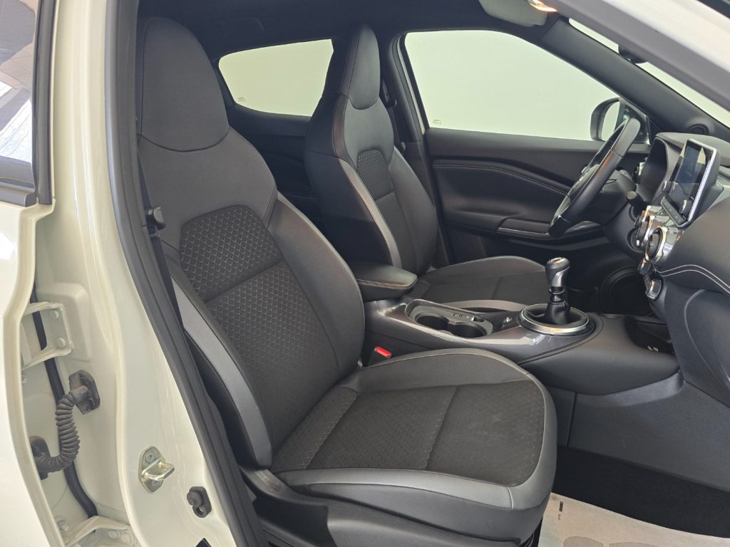 NISSAN Juke 1.0 DIG-T 114 CV N-Connecta - 24
