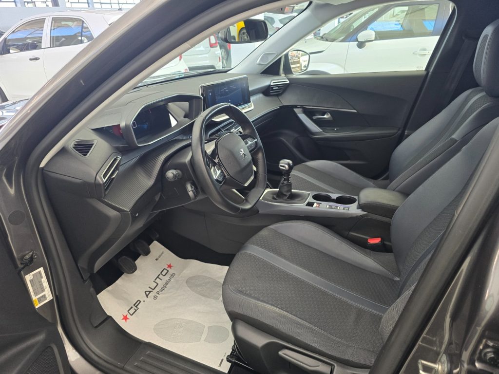 PEUGEOT 2008 BlueHDi 100 S&S Allure - 14