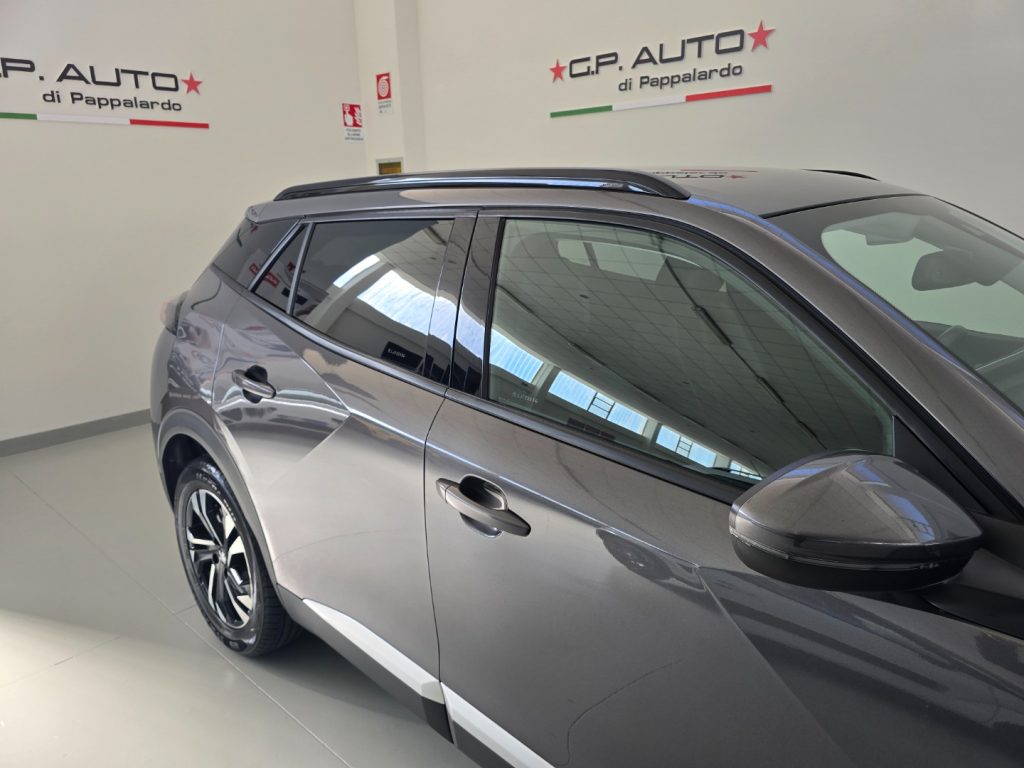 PEUGEOT 2008 BlueHDi 100 S&S Allure - 28