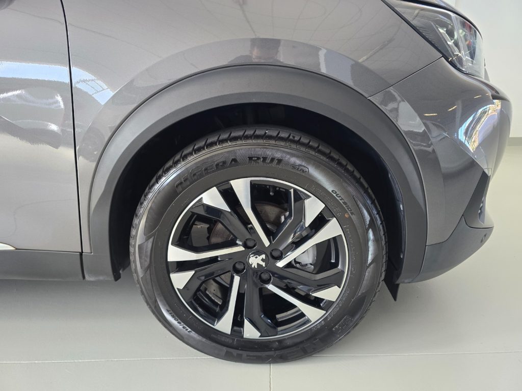 PEUGEOT 2008 BlueHDi 100 S&S Allure - 29