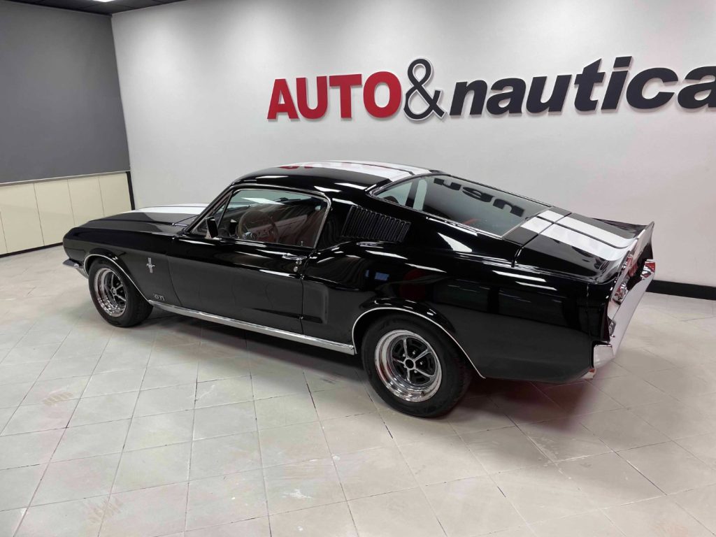 FORD Mustang DOOR FASTBACK - GT 4800 - 36