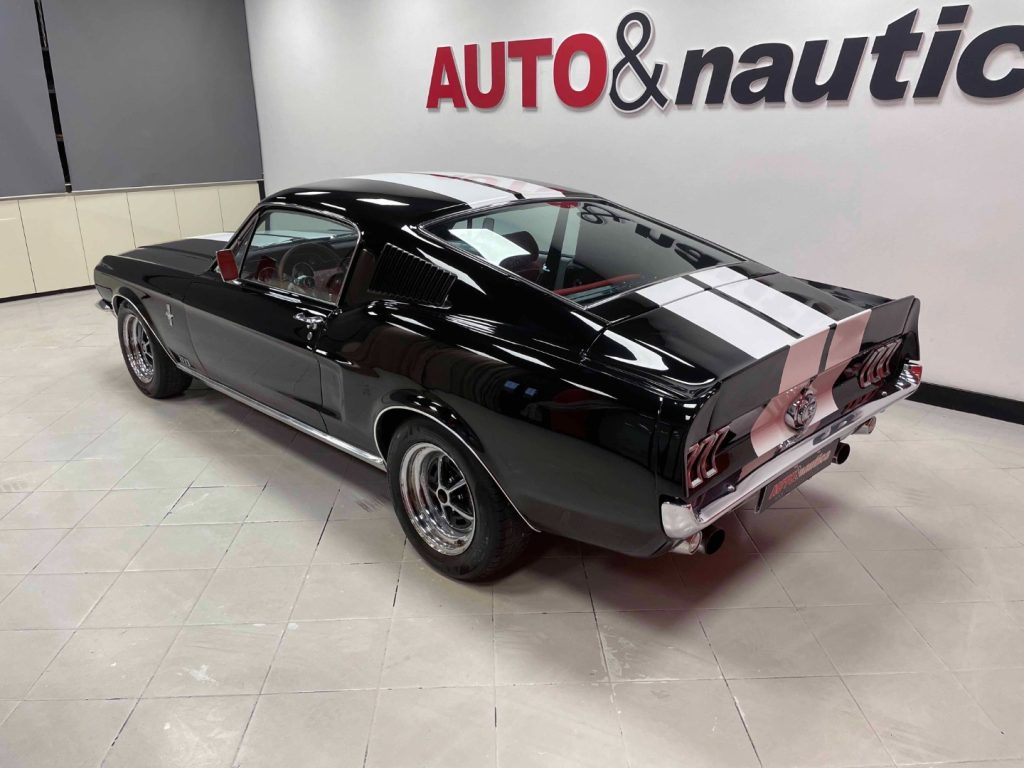 FORD Mustang DOOR FASTBACK - GT 4800 - 37