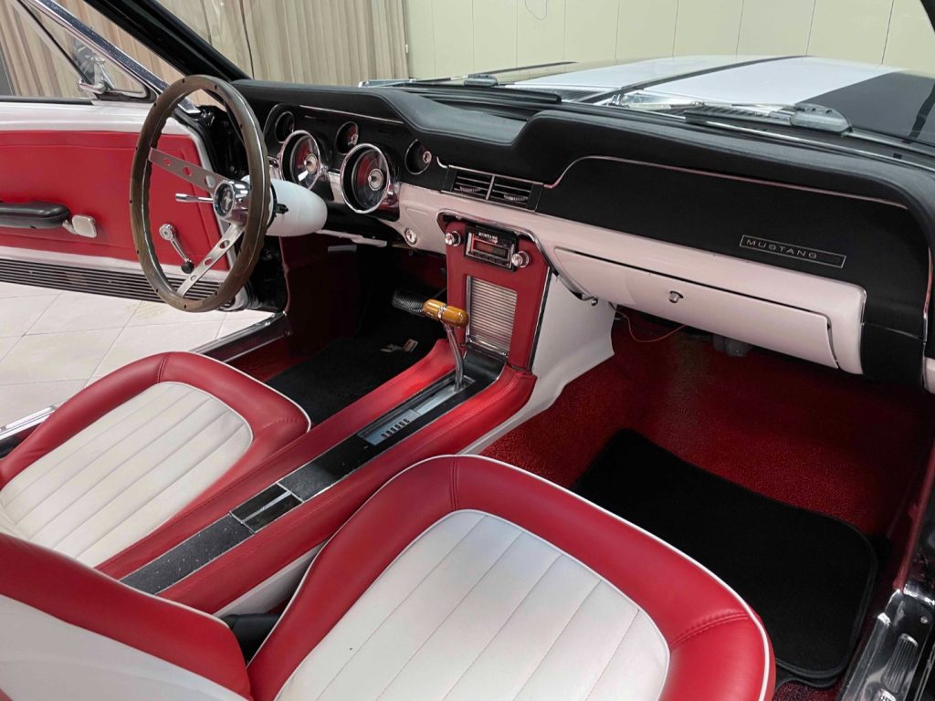 FORD Mustang DOOR FASTBACK - GT 4800 - 40