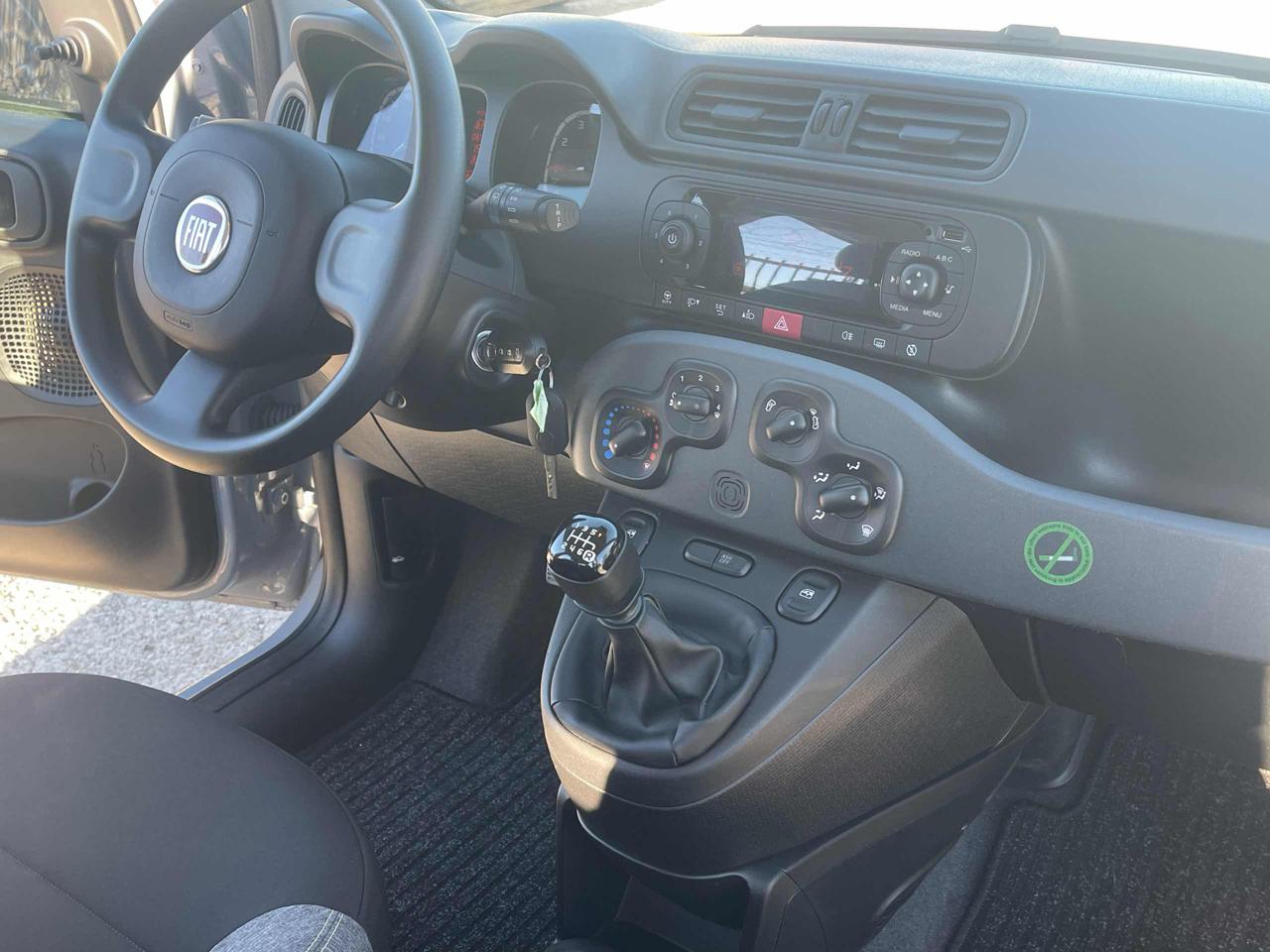 FIAT Panda 1.0 FireFly S&S Hybrid - 16