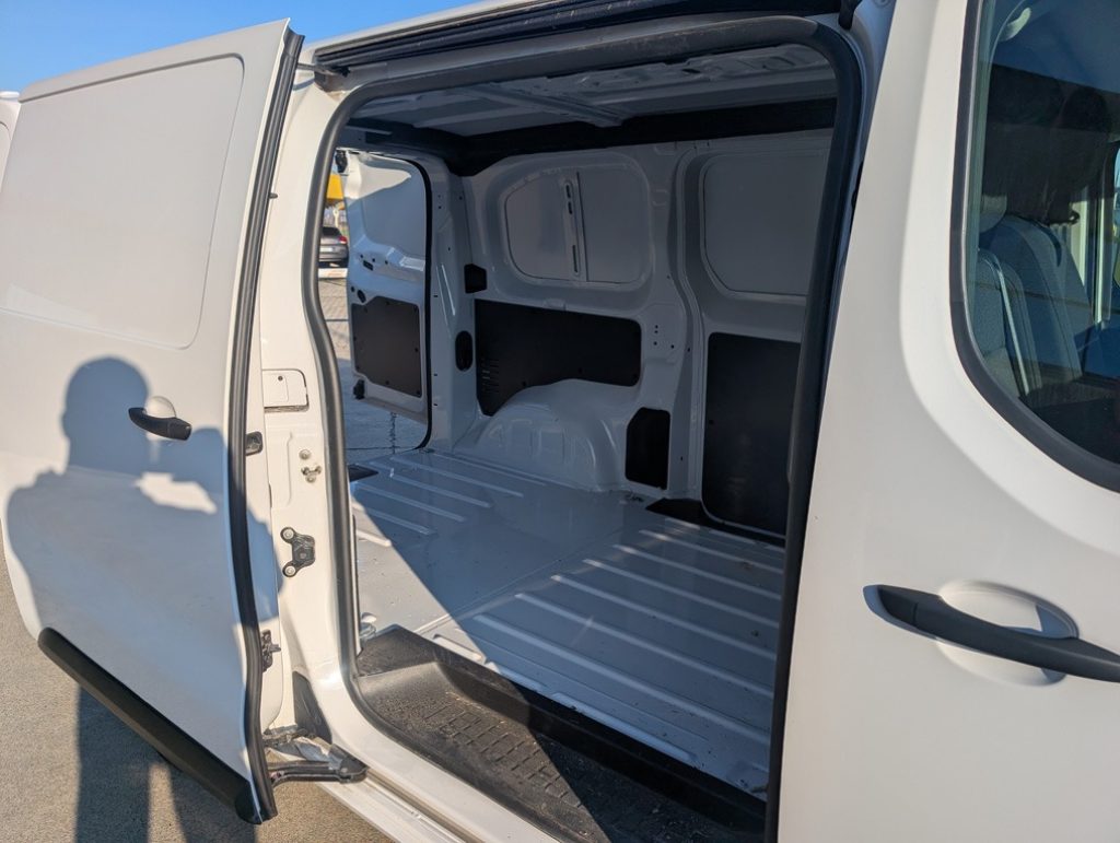 PEUGEOT e-Expert 75kW PL-TN Furgone Premium Standard - 16