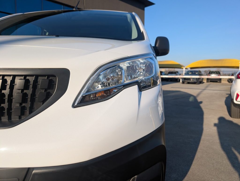 PEUGEOT e-Expert 75kW PL-TN Furgone Premium Standard - 17