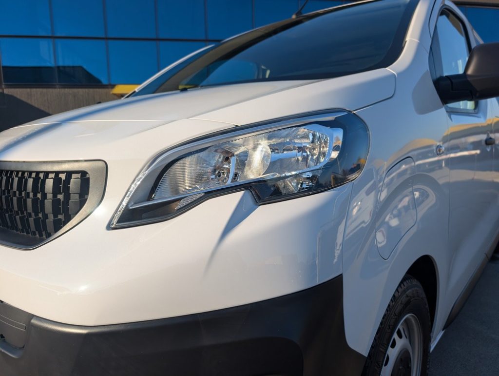 PEUGEOT e-Expert 75kW PL-TN Furgone Premium Standard - 18